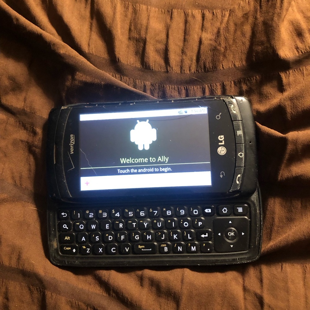 LG Ally, LG VS740